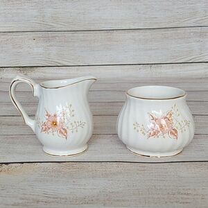Vintage Sadler Creamer and‎ Open Sugar.